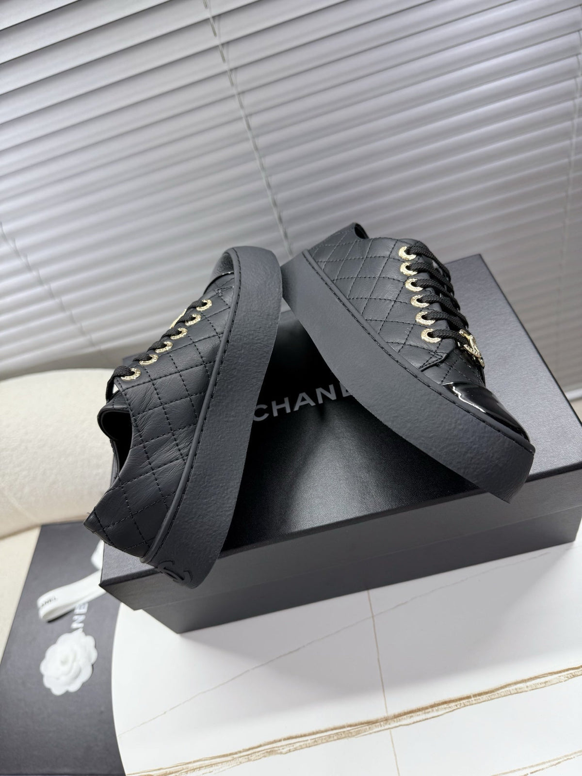 CHANEL 25S TRAINERS BLACK FULL 35MM IN CALFSKIN